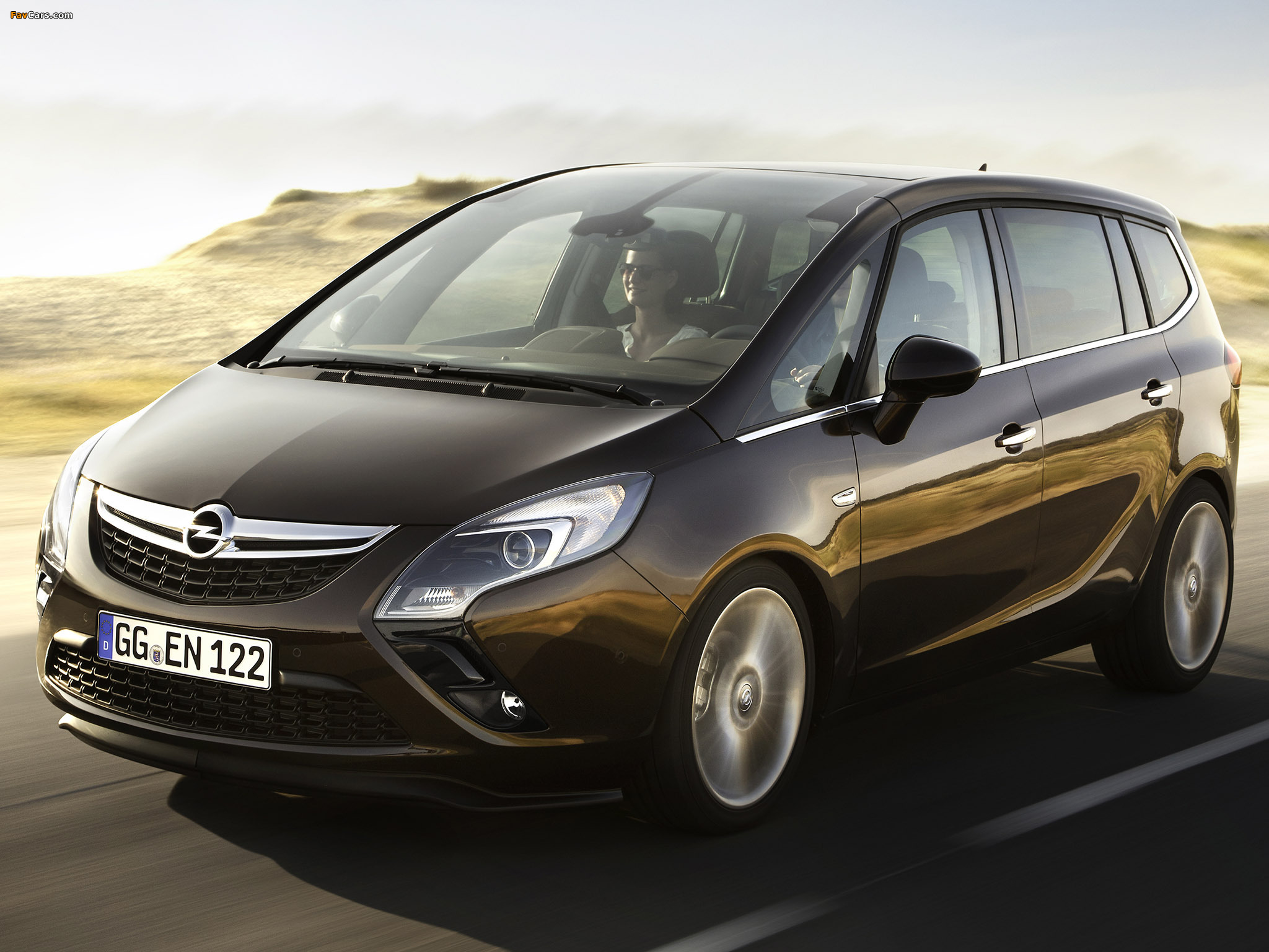 Photos of Opel Zafira Tourer (C) 2011 (2048 x 1536)