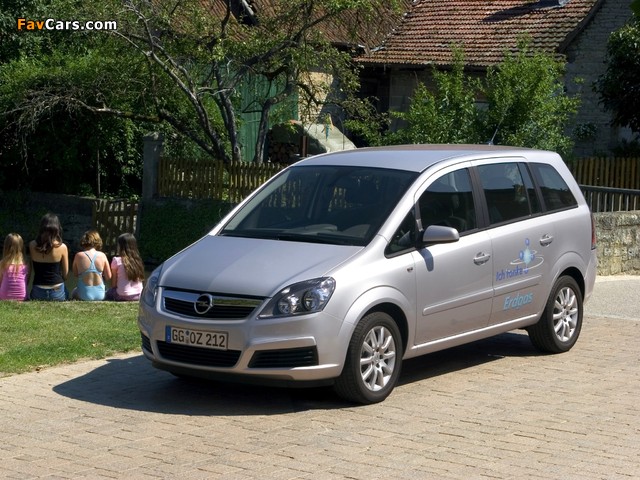 Pictures of Opel Zafira CNG (B) 2005–08 (640 x 480)
