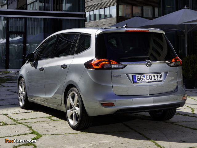 Pictures of Opel Zafira Tourer Turbo (C) 2011 (640 x 480)