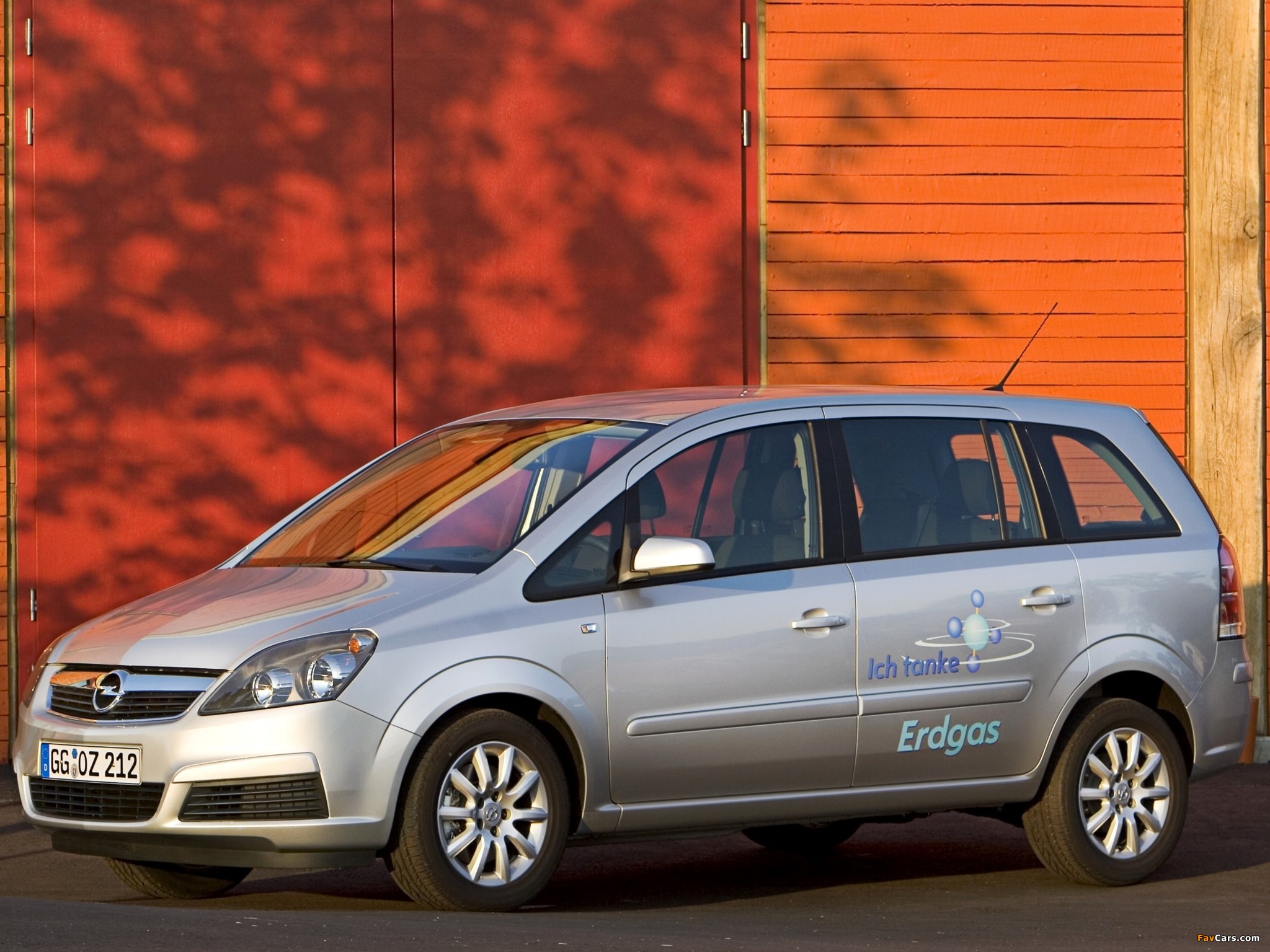 Opel Zafira CNG (B) 2005–08 wallpapers (2048 x 1536)