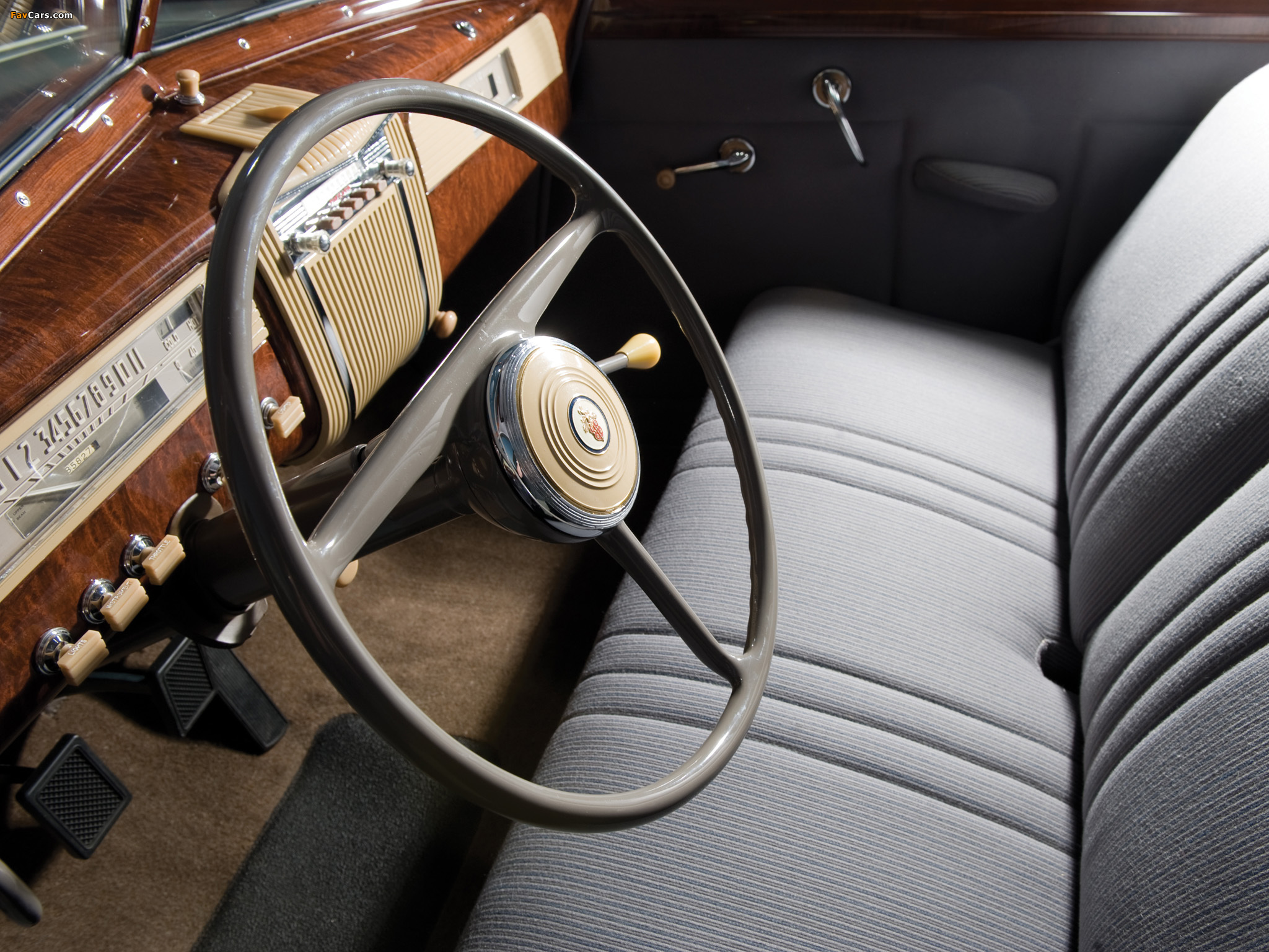 Packard 110 2-door Touring Sedan 1941 wallpapers (2048 x 1536)