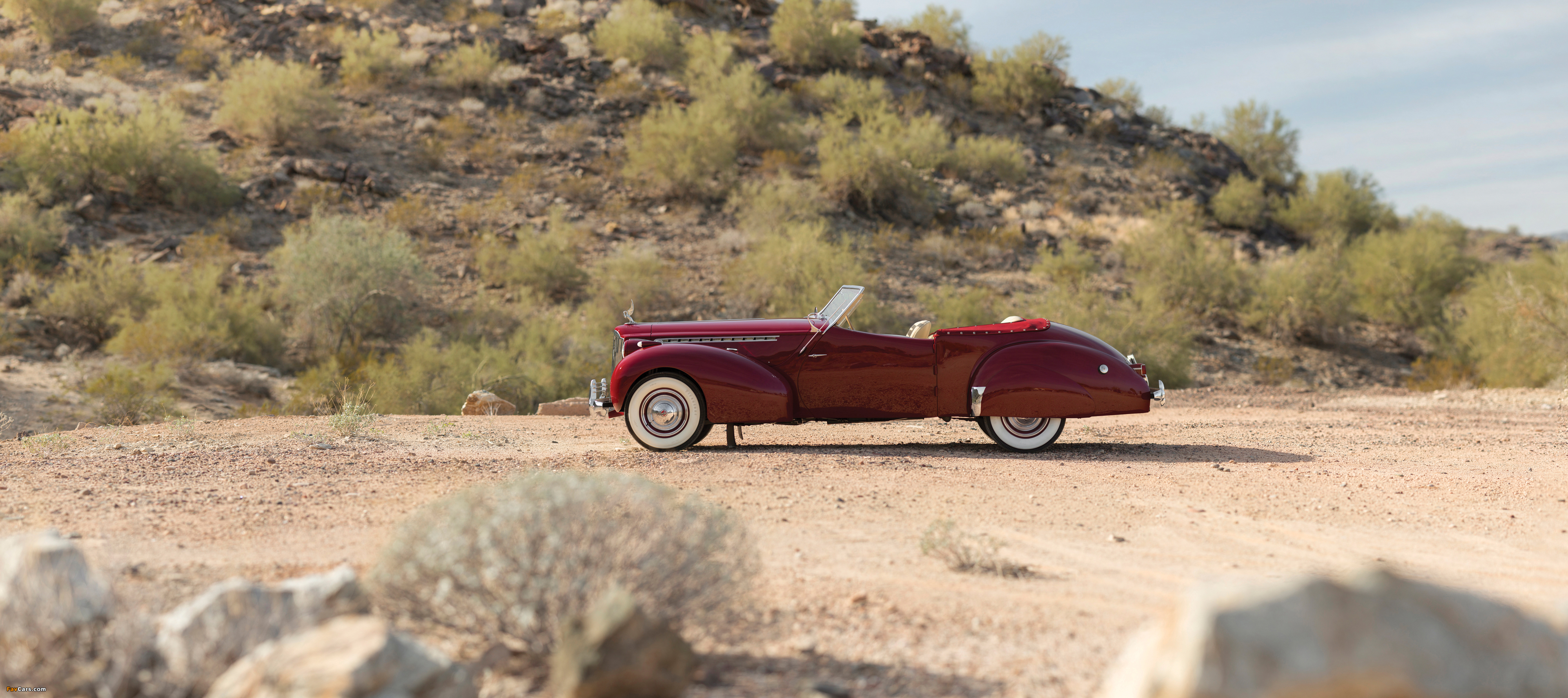 Packard 120 Convertible Victoria by Darrin (1801-2022) 1939–40 pictures (4000 x 1781)