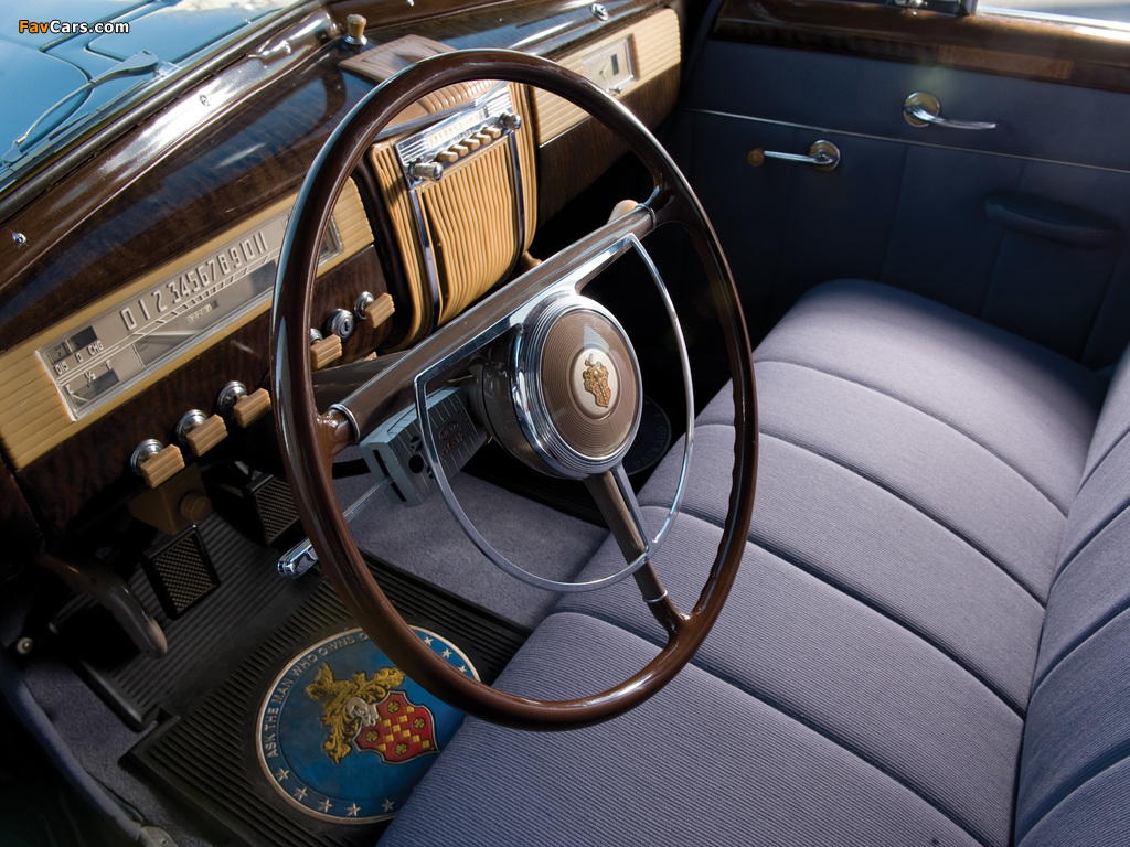 Packard 120 Touring Sedan 1941 images (1024 x 768)