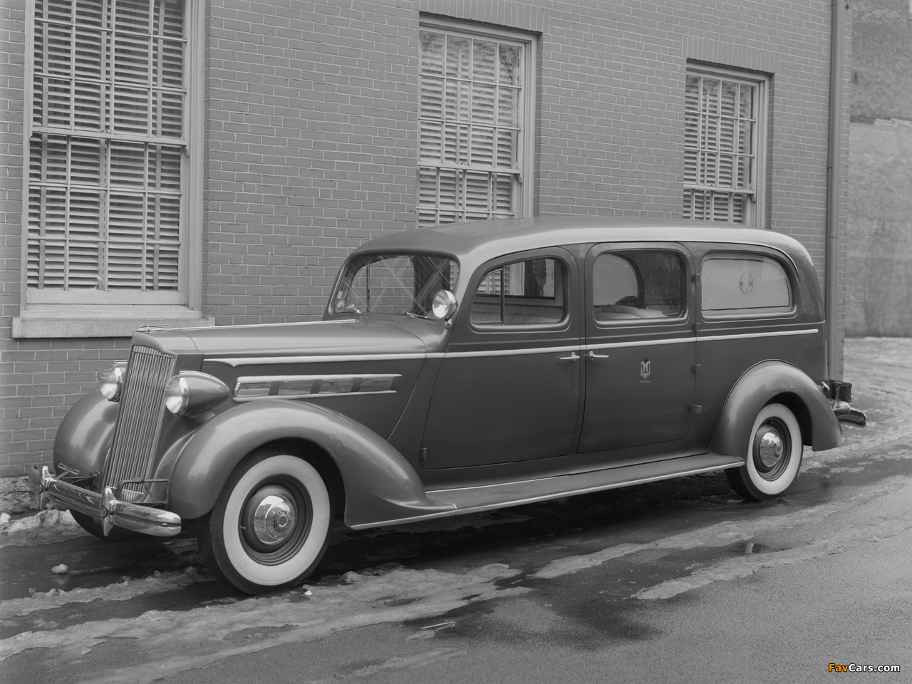 1937 Packard 120 Ambulance by A.J. Miller (158-CA) photos (1280 x 960)
