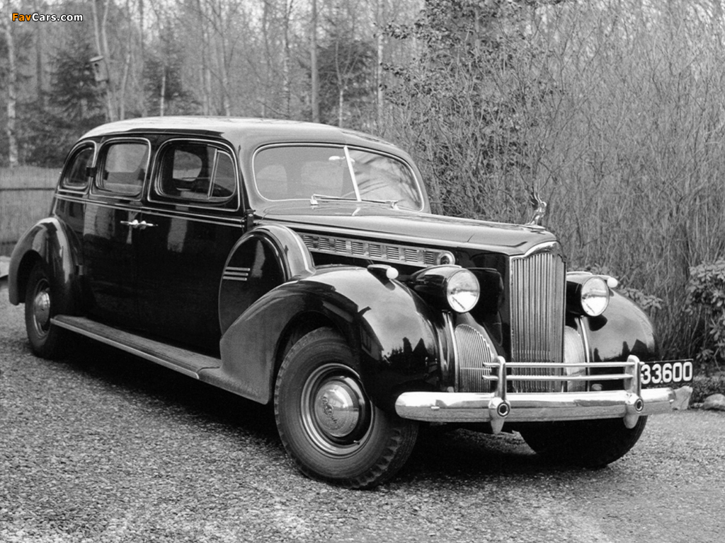 Photos of Packard 120 Touring Sedan (1801-1392) 1940 (1024 x 768)