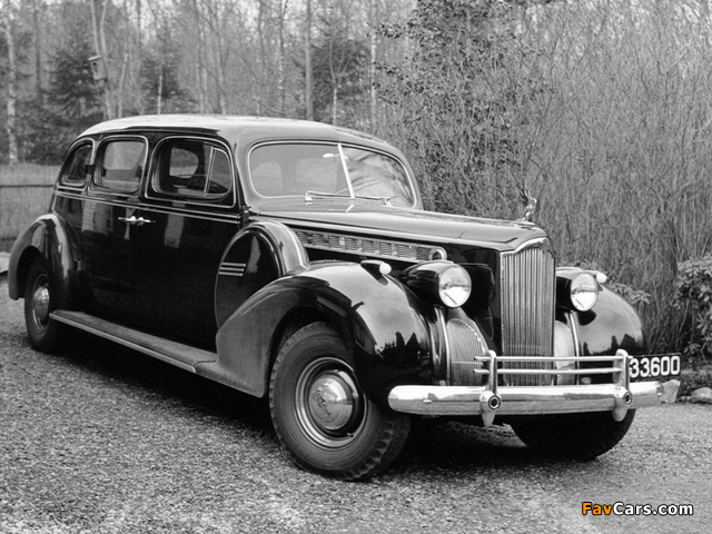 Photos of Packard 120 Touring Sedan (1801-1392) 1940 (640 x 480)