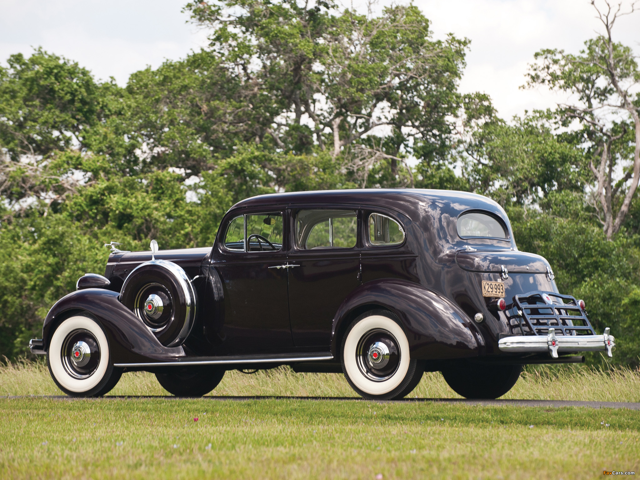 Pictures of Packard 120 Sedan 1936 (2048 x 1536)