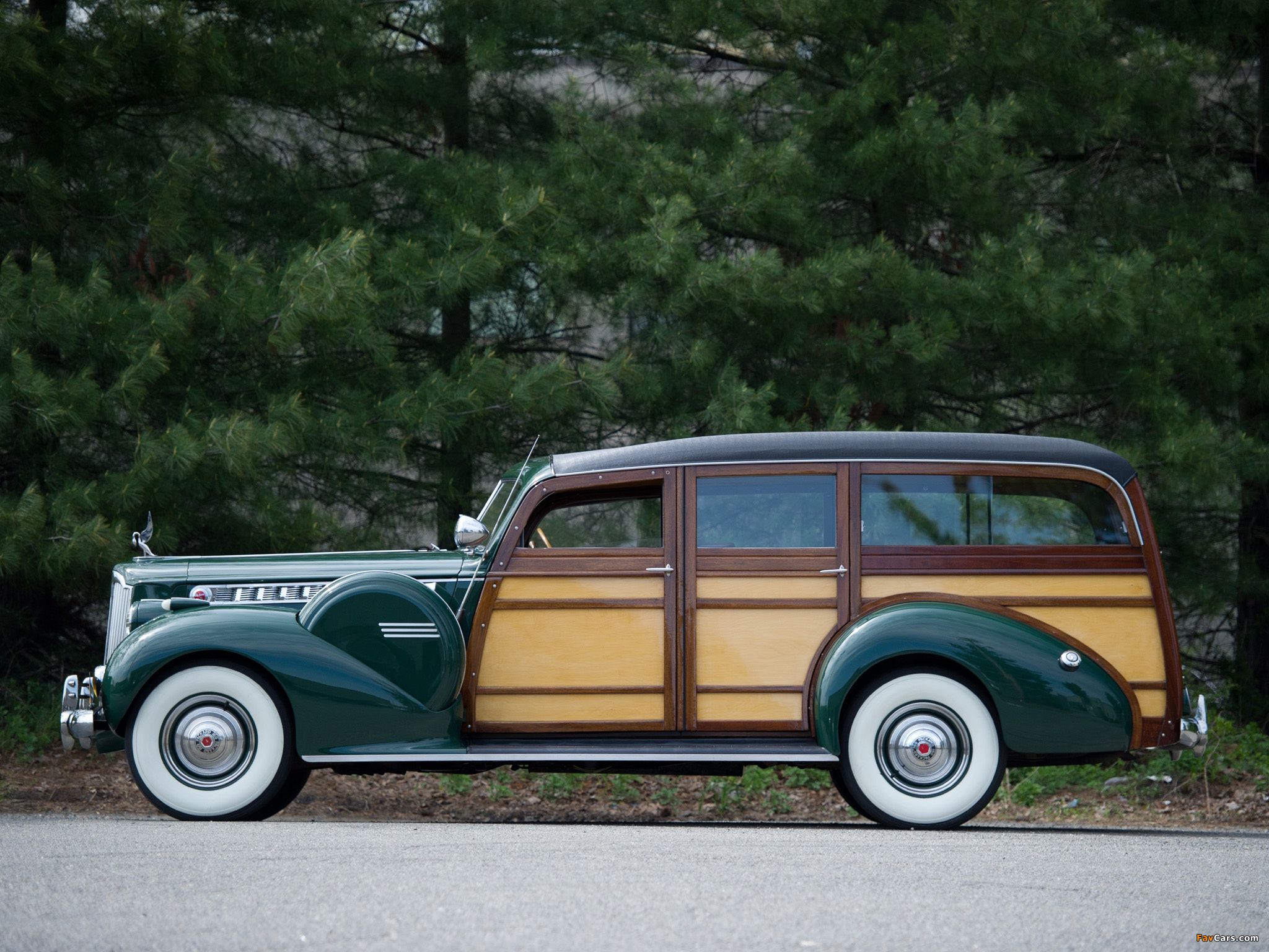 Photos of Packard 160 Super Eight Station Wagon 1940 (2048 x 1536)