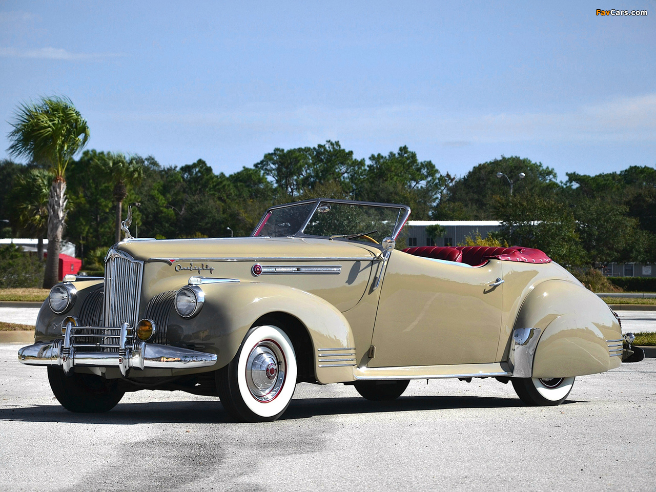 Images of Packard 180 Super Eight Convertible Victoria by Darrin (1906-1429) 1941 (1280 x 960)