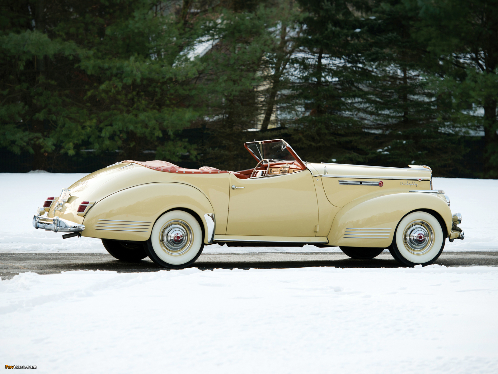 Packard 180 Super Eight Convertible Victoria by Darrin (1906-1429) 1941 pictures (1600 x 1200)