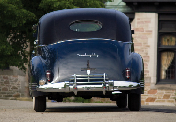 Pictures of 1941 Packard 180 Custom Super Eight All-Weather Town Car by Rollston (1908-795) 1940–41