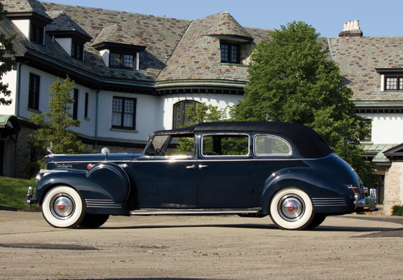 Pictures of 1941 Packard 180 Custom Super Eight All-Weather Town Car by Rollston (1908-795) 1940–41