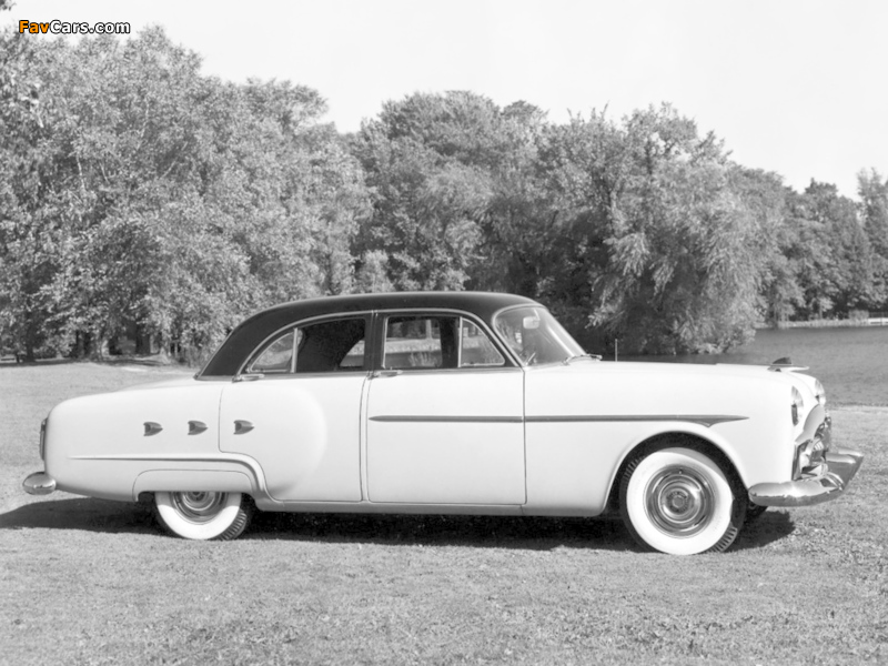 Photos of Packard 200 Deluxe Touring Sedan (2501-2562) 1952 (800 x 600)