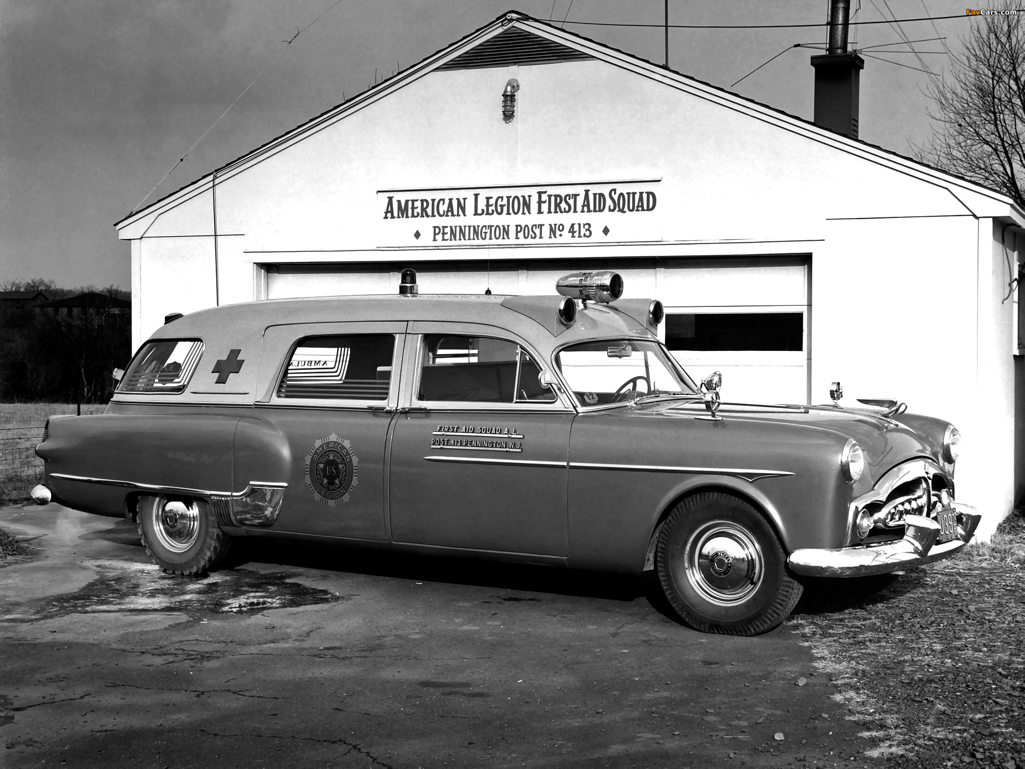 Packard 300 Ambulance 1951–52 pictures (2048 x 1536)