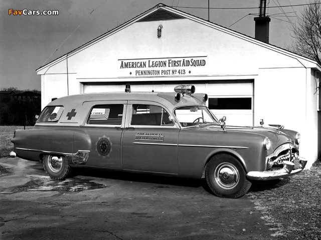 Packard 300 Ambulance 1951–52 pictures (640 x 480)