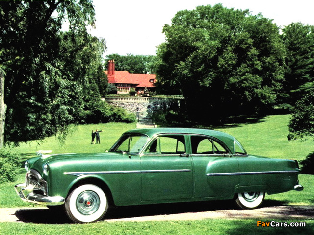 Packard 300 Touring Sedan (2502-2572) 1952 images (640 x 480)