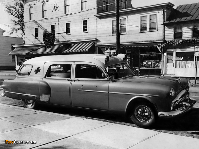 Photos of Packard 300 Ambulance by Henney (2413-5194) 1951 (640 x 480)