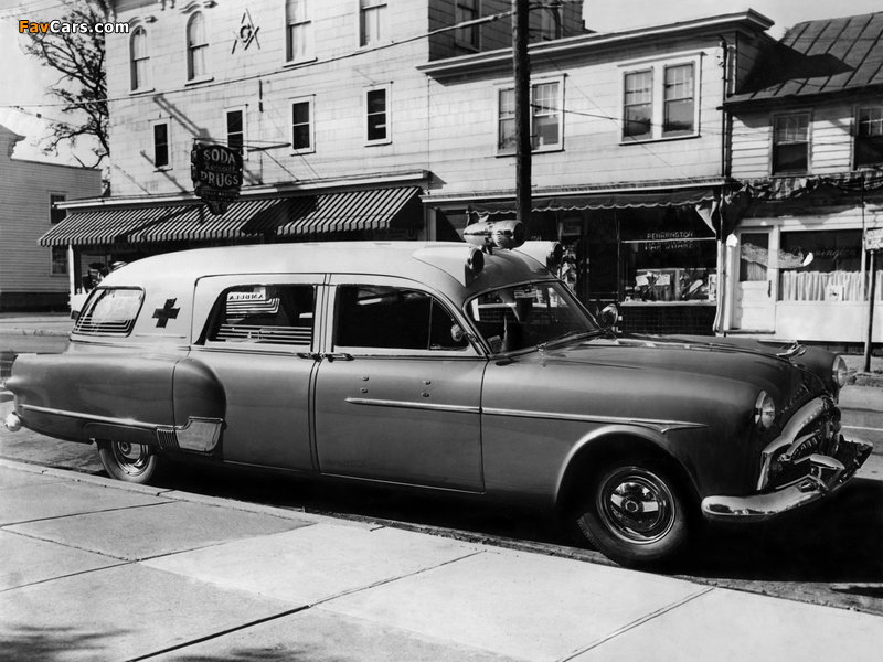 Photos of Packard 300 Ambulance by Henney (2413-5194) 1951 (800 x 600)