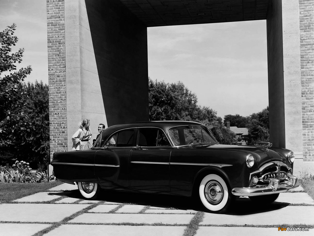 Photos of Packard 300 Touring Sedan (2502-2572) 1952 (1024 x 768)