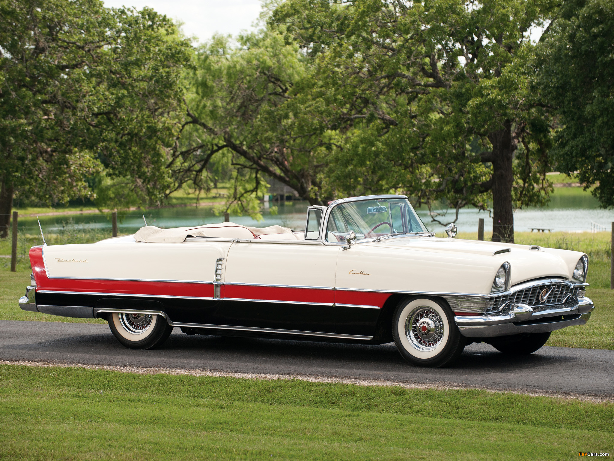 Images of Packard Caribbean Convertible Coupe (5580-5588) 1955 (2048 x 1536)
