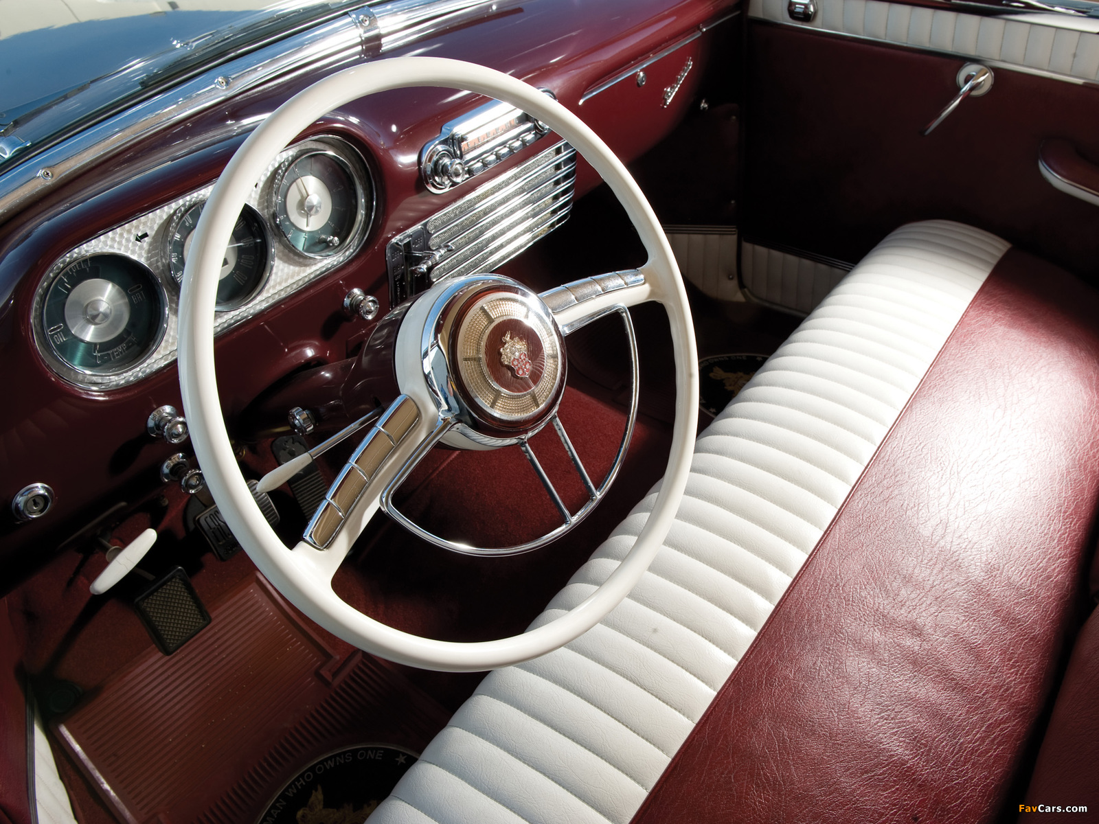 Photos of Packard Caribbean Convertible Coupe (2631-2678) 1953 (1600 x 1200)