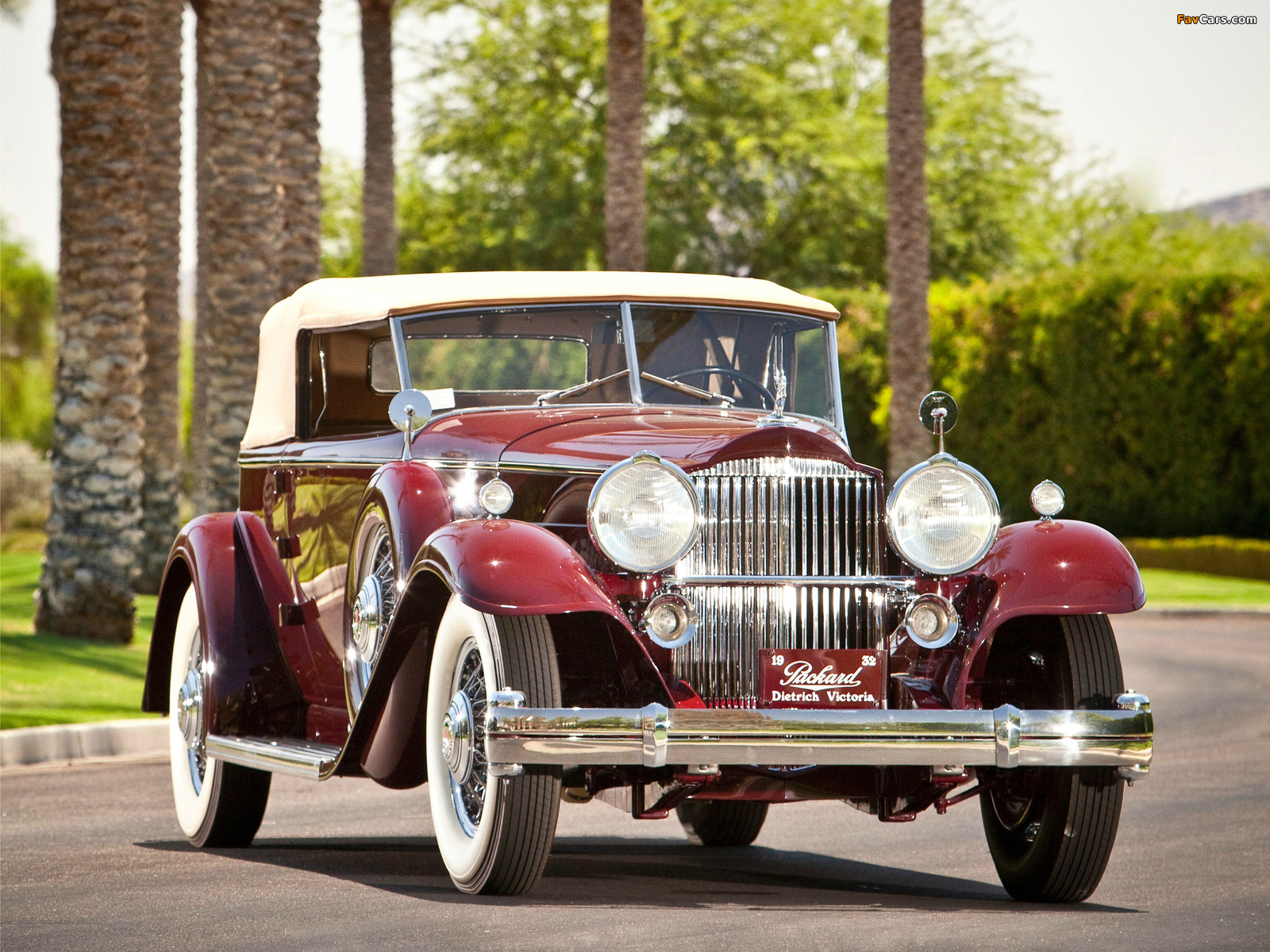 Images of Packard Individual Custom Eight Convertible Victoria by Dietrich (904-2072) 1932 (1600 x 1200)