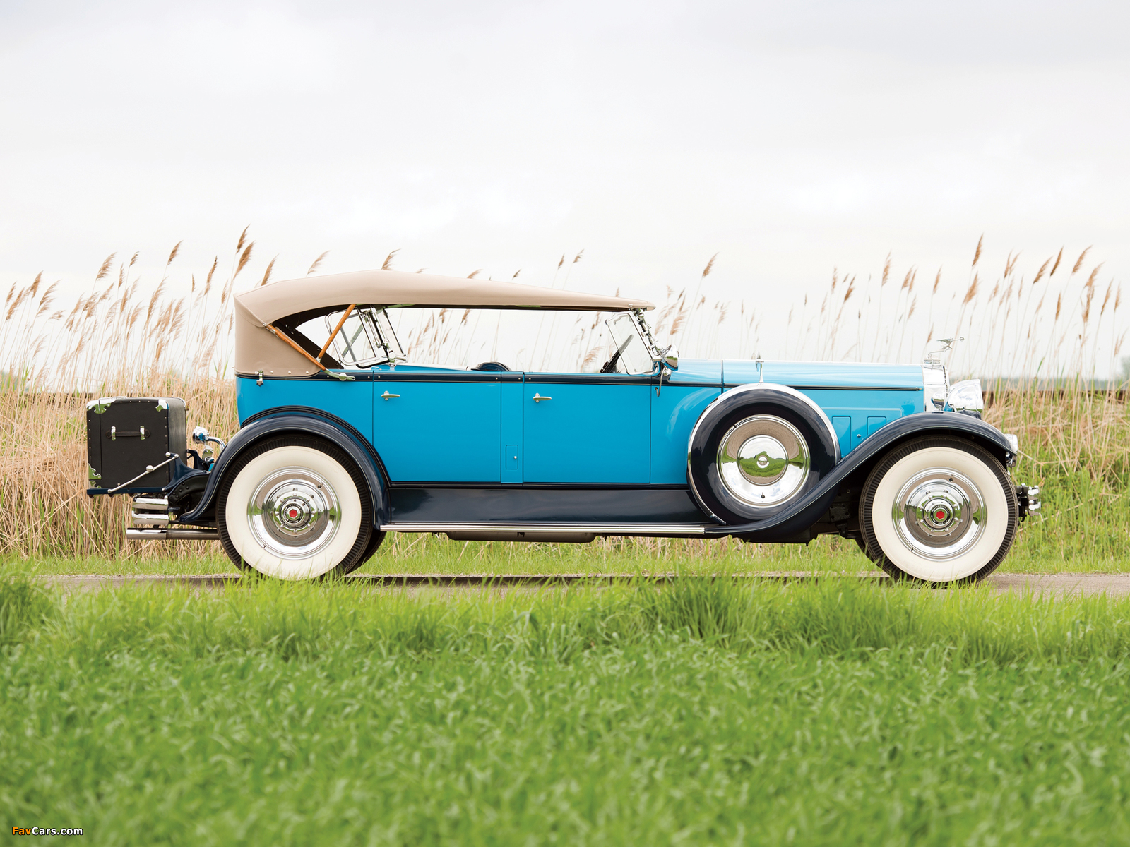 1930 Packard Custom Eight Sport Phaeton (740-441) 1929–30 photos (1600 x 1200)