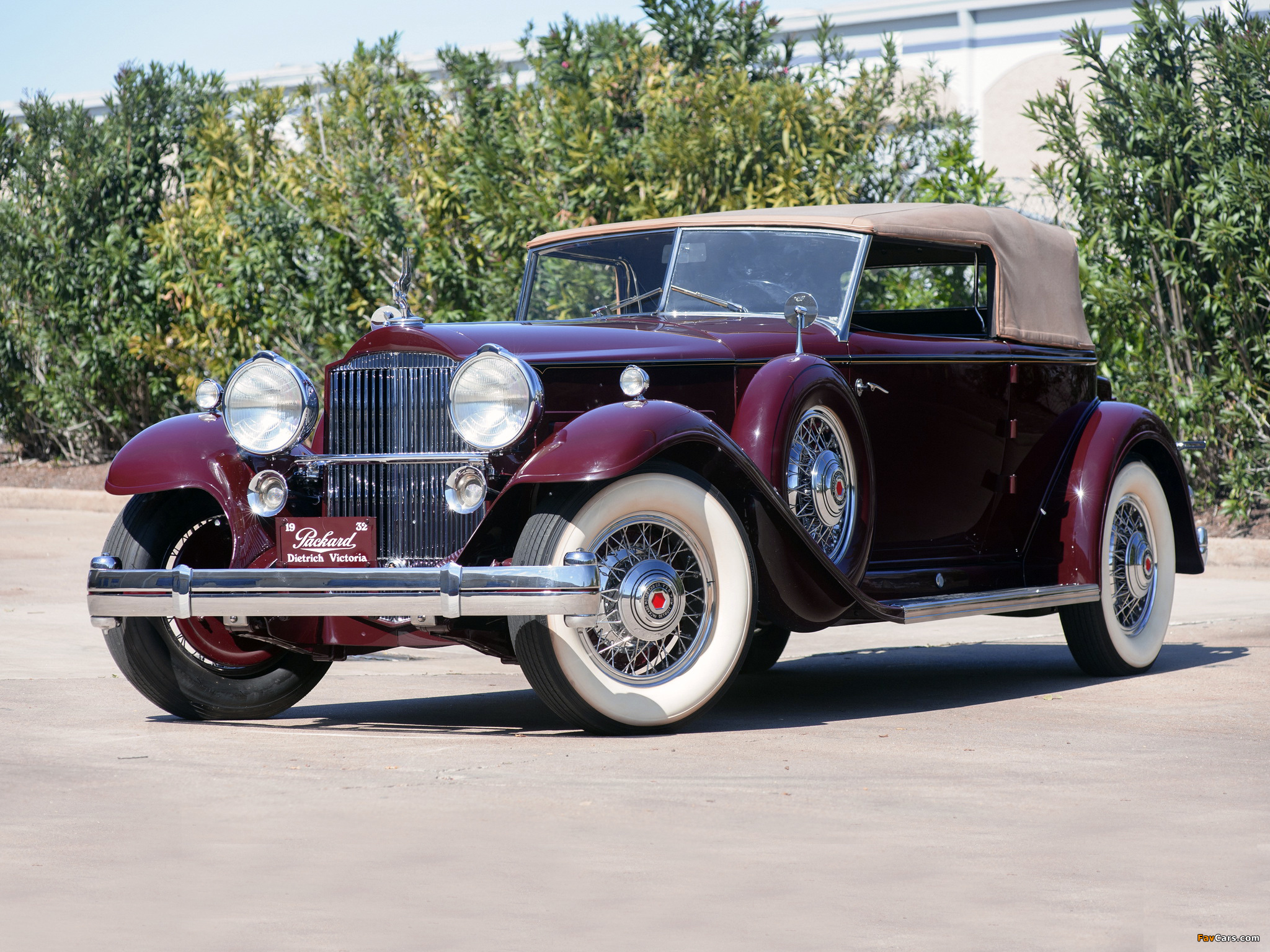 Pictures of Packard Individual Custom Eight Convertible Victoria by Dietrich (904-2072) 1932 (2048 x 1536)