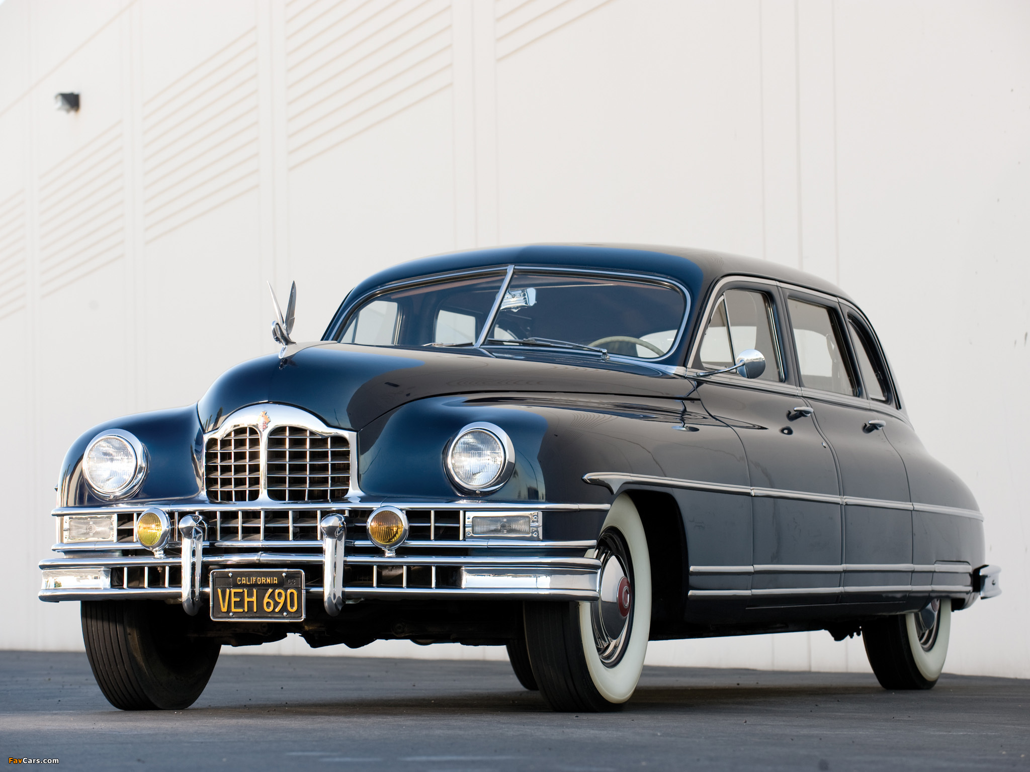 Pictures of Packard Custom Eight Limousine 1948 (2048 x 1536)