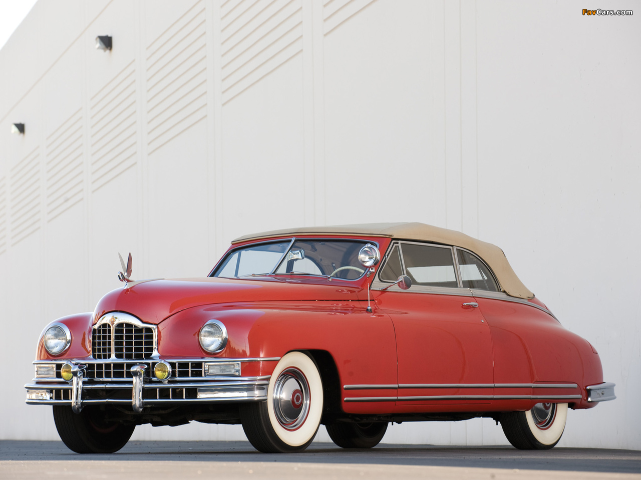 Packard Custom Eight Convertible Coupe 1948 wallpapers (1280 x 960)