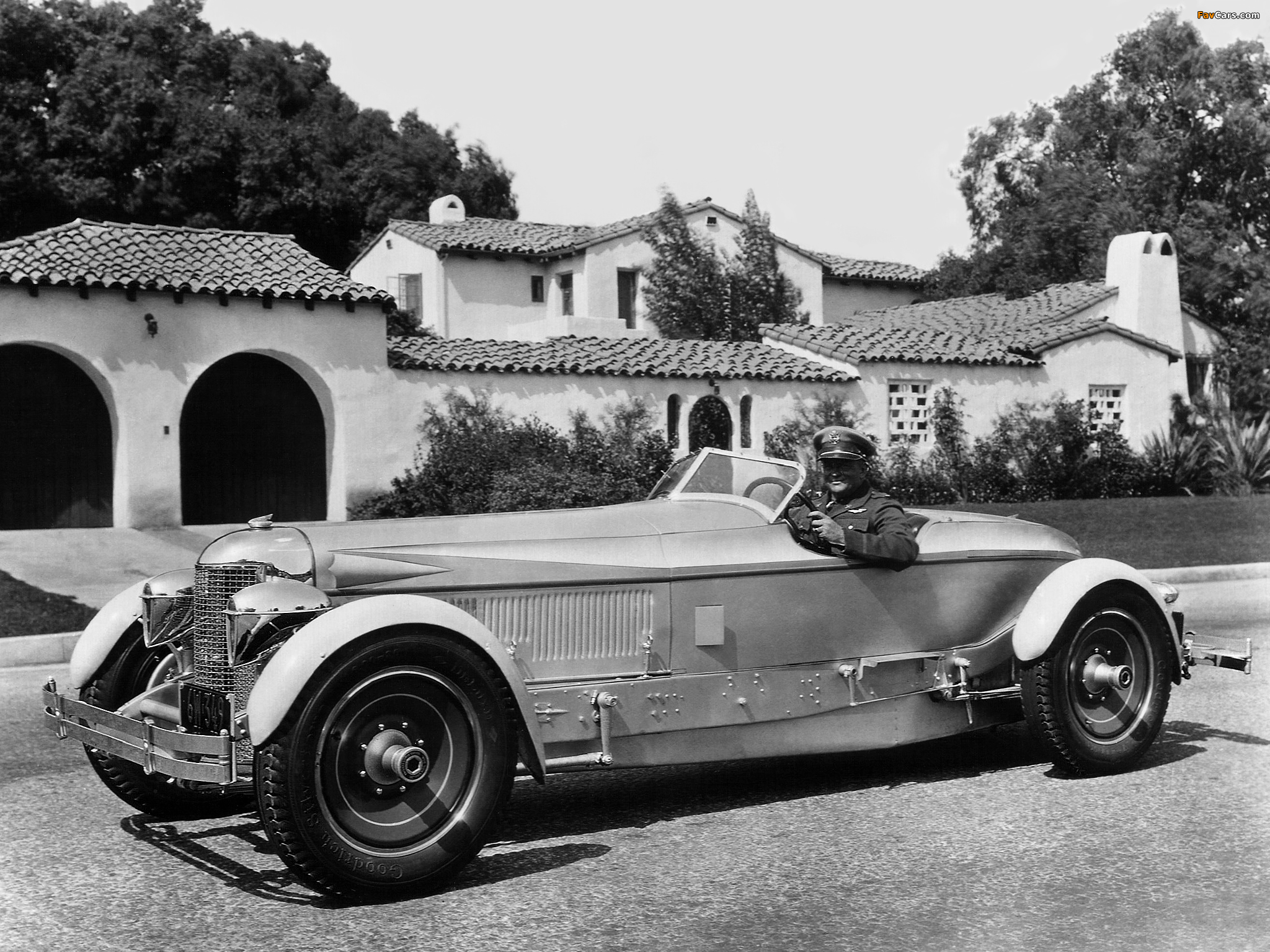 Images of Packard Custom Special Roadster by Thompson 1929 (2048 x 1536)