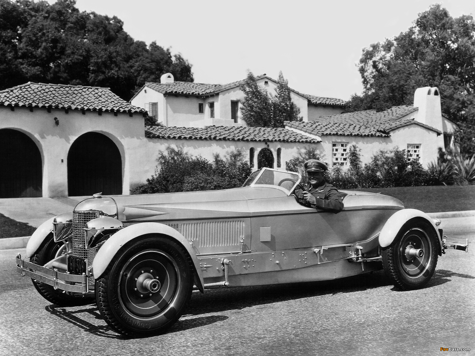 Images of Packard Custom Special Roadster by Thompson 1929 (1600 x 1200)