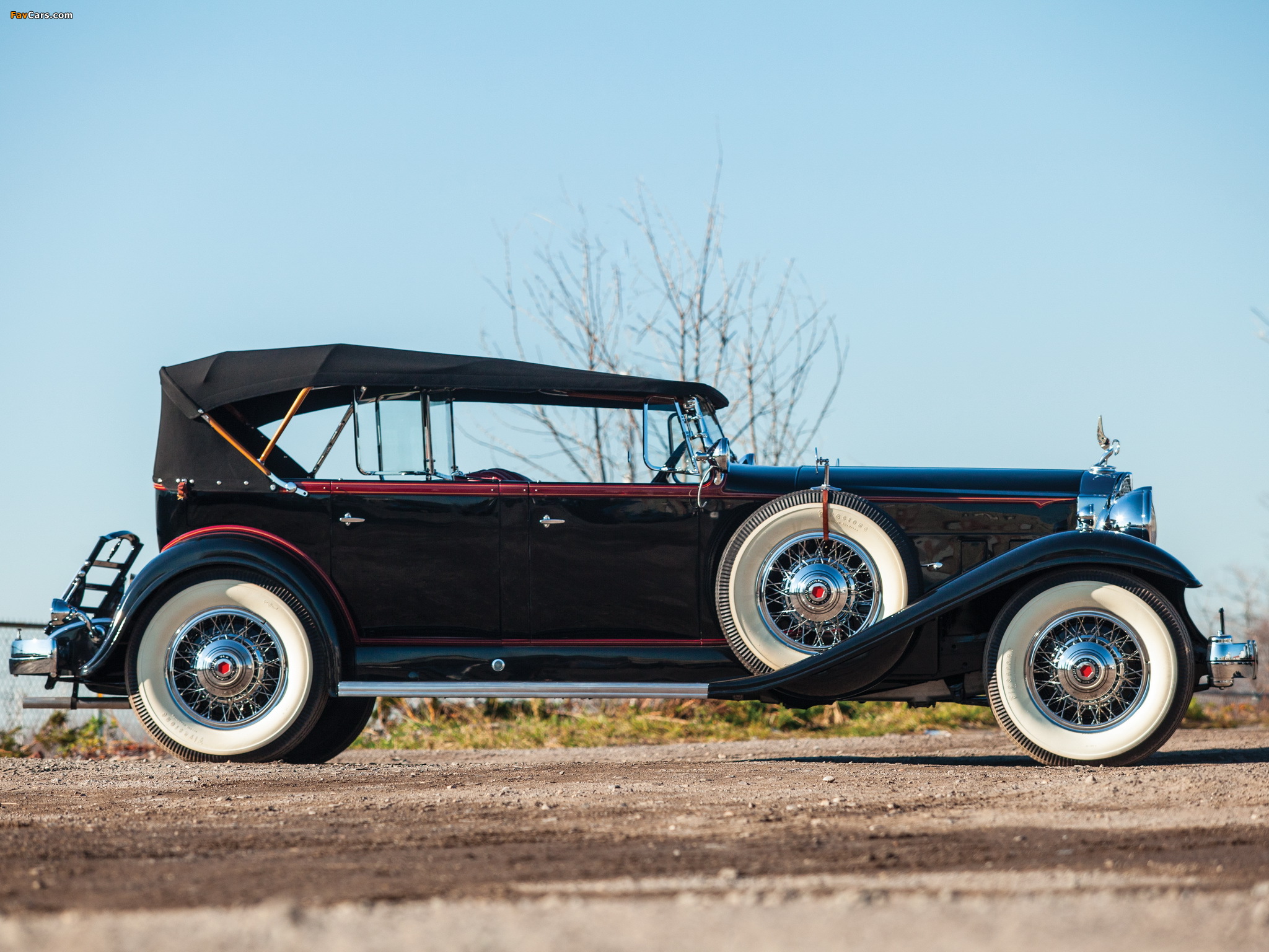 Images of Packard Deluxe Eight Sport Phaeton (903-531) 1932 (2048 x 1536)