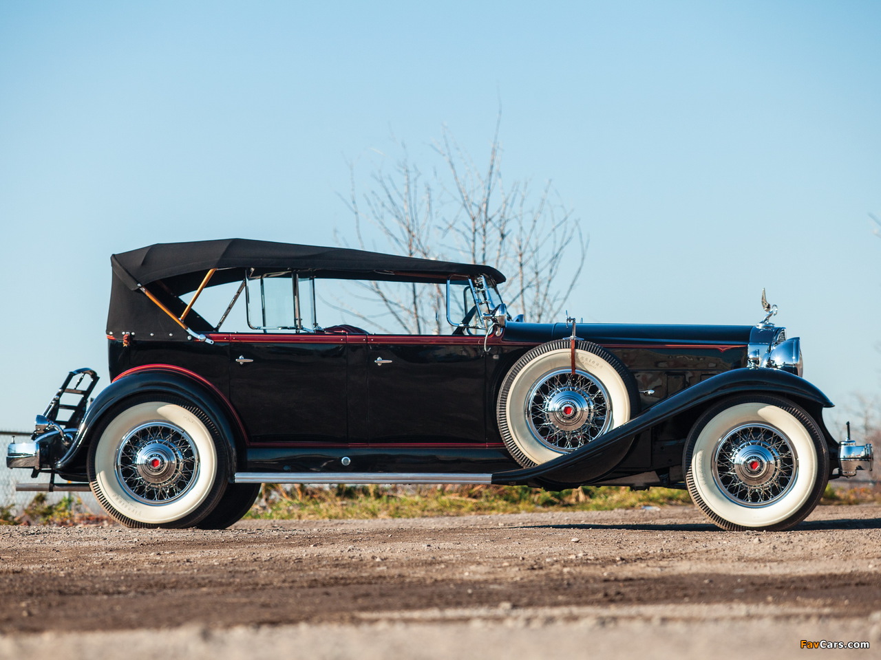 Images of Packard Deluxe Eight Sport Phaeton (903-531) 1932 (1280 x 960)