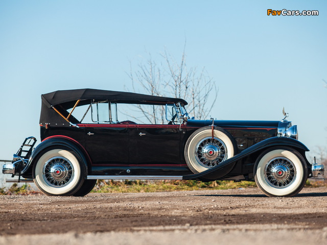 Images of Packard Deluxe Eight Sport Phaeton (903-531) 1932 (640 x 480)