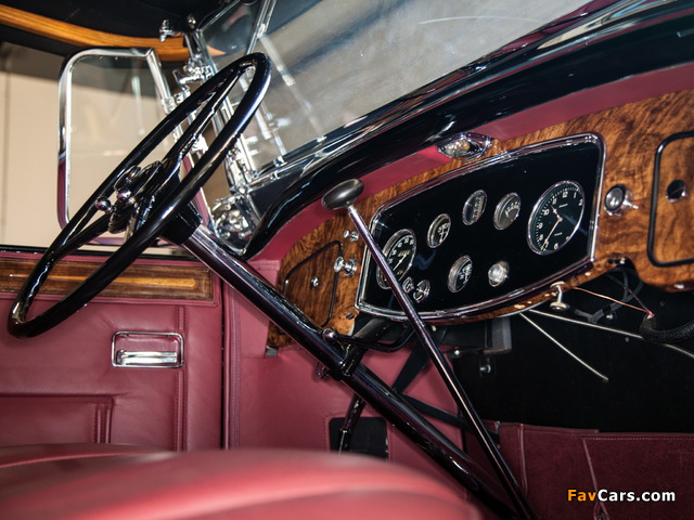 Images of Packard Deluxe Eight Sport Phaeton (903-531) 1932 (640 x 480)