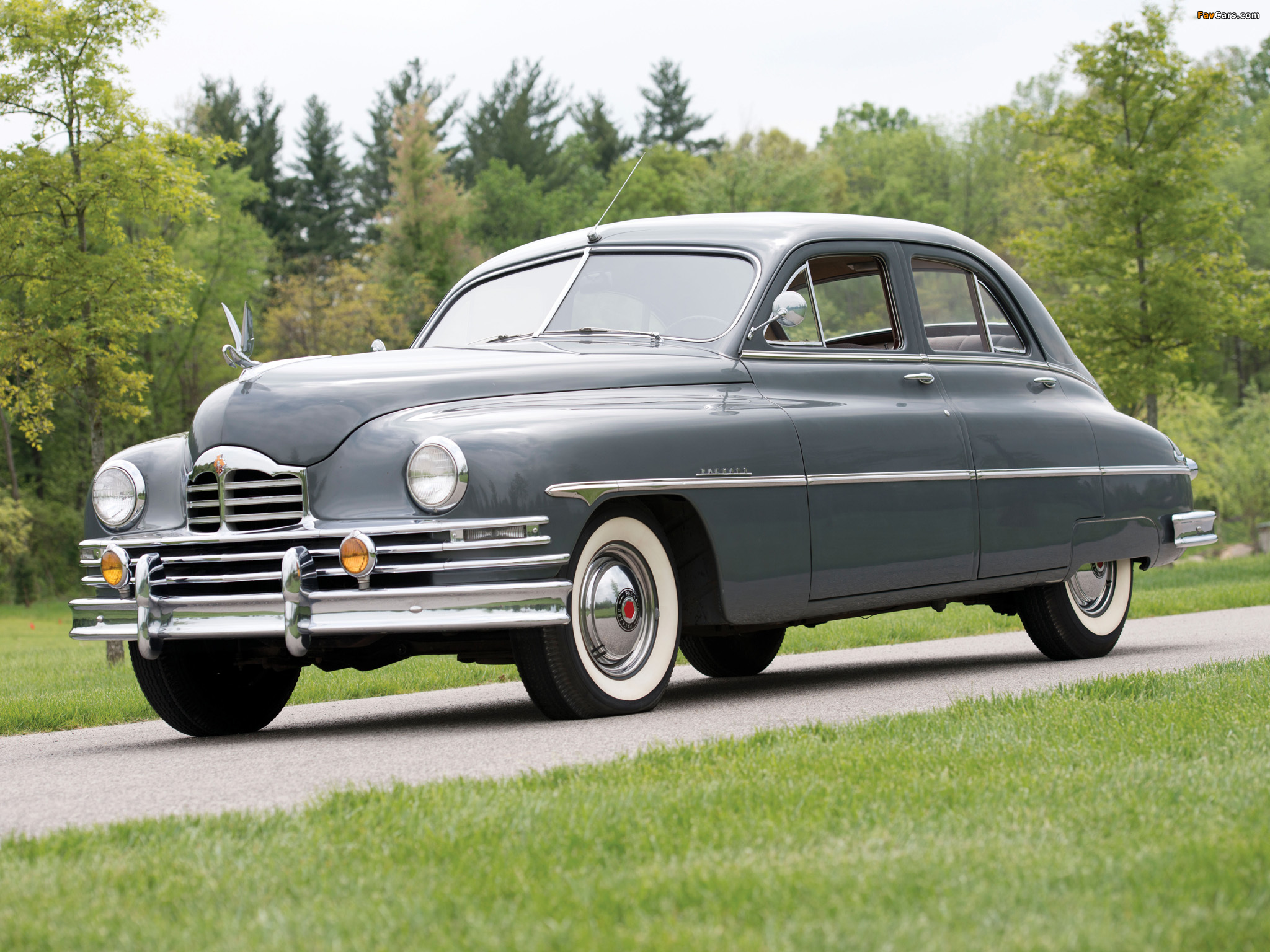 Packard Deluxe Eight Touring Sedan 1949 photos (2048 x 1536)