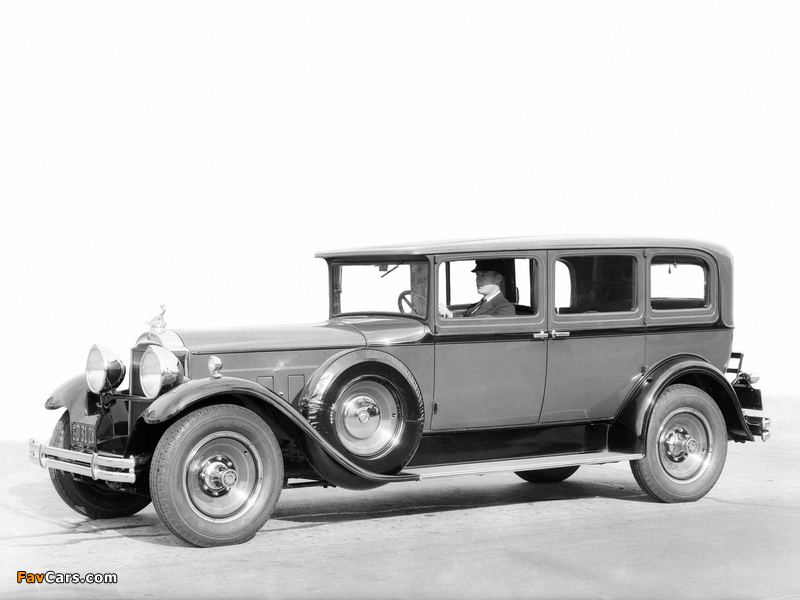 1931 Packard Deluxe Eight Sedan-Limousine (845-1879) images (800 x 600)