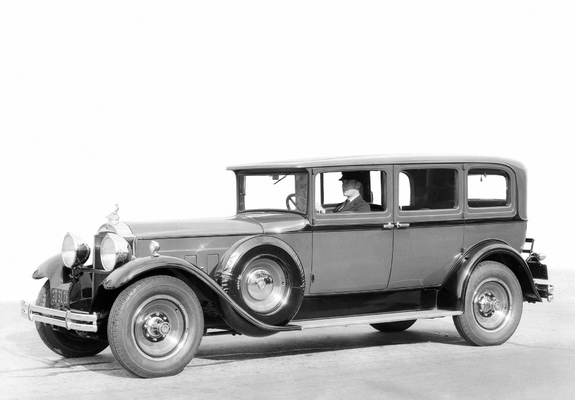 1931 Packard Deluxe Eight Sedan-Limousine (845-1879) images