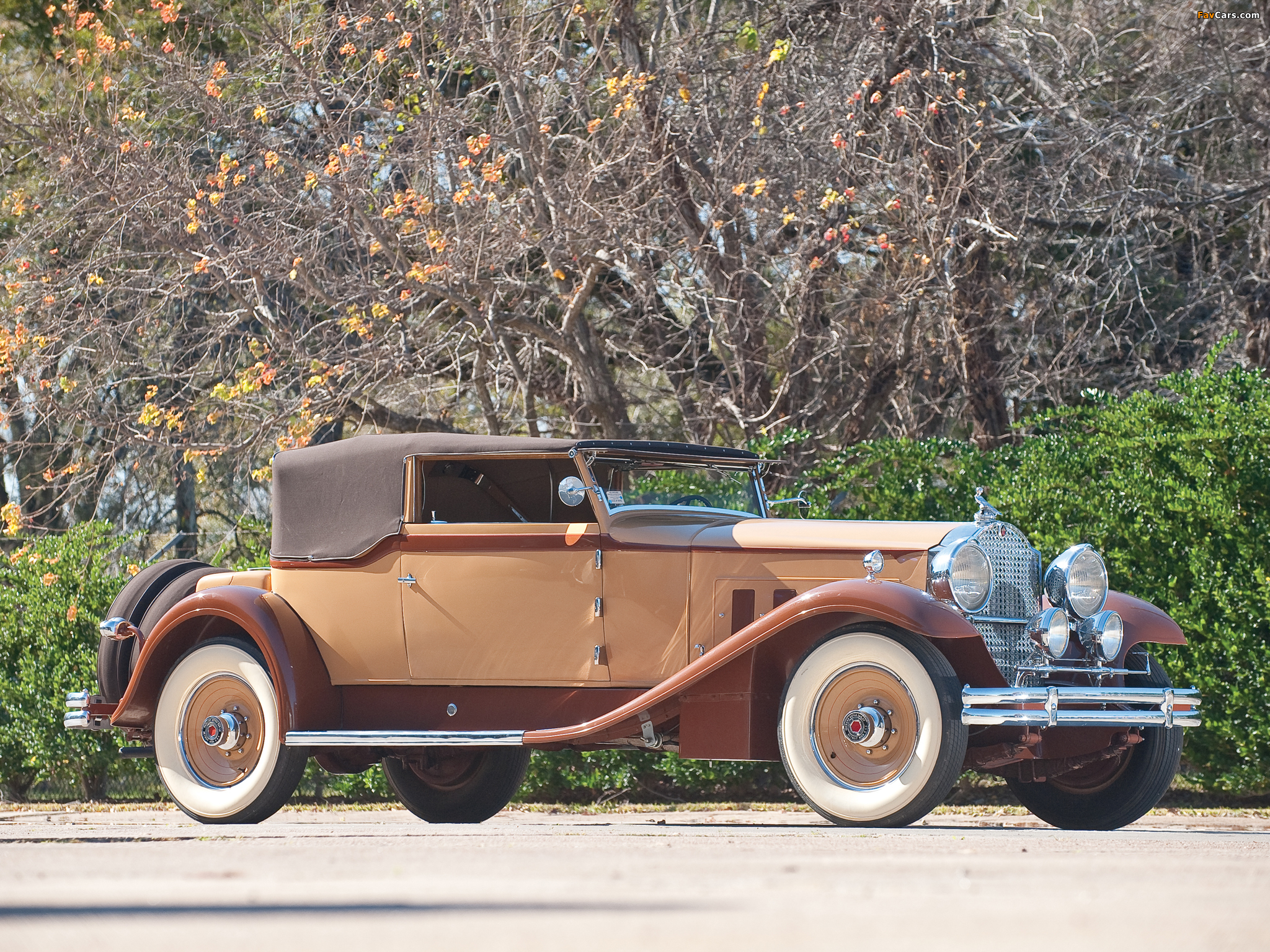 Photos of Packard Deluxe Eight Convertible Victoria by Waterhouse (840) 1931 (2048 x 1536)