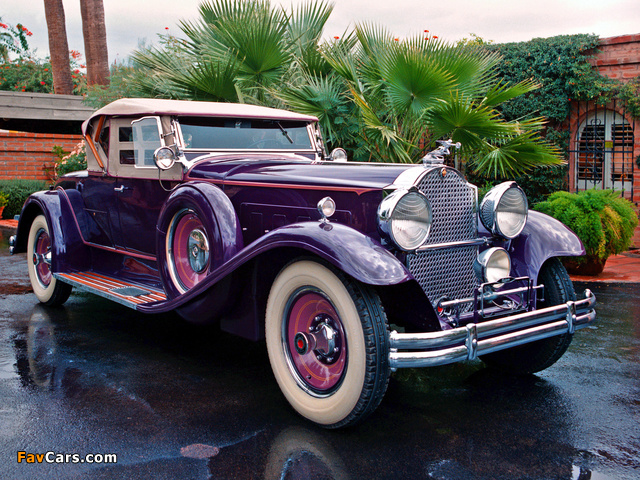 Pictures of Packard Deluxe Eight Roadster by LeBaron (745-422) 1930 (640 x 480)