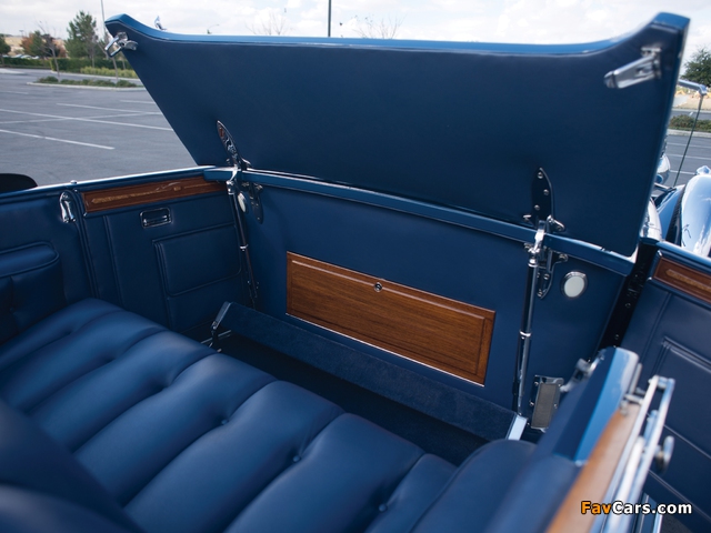 Pictures of Packard Deluxe Eight Sport Phaeton (840-491) 1931 (640 x 480)