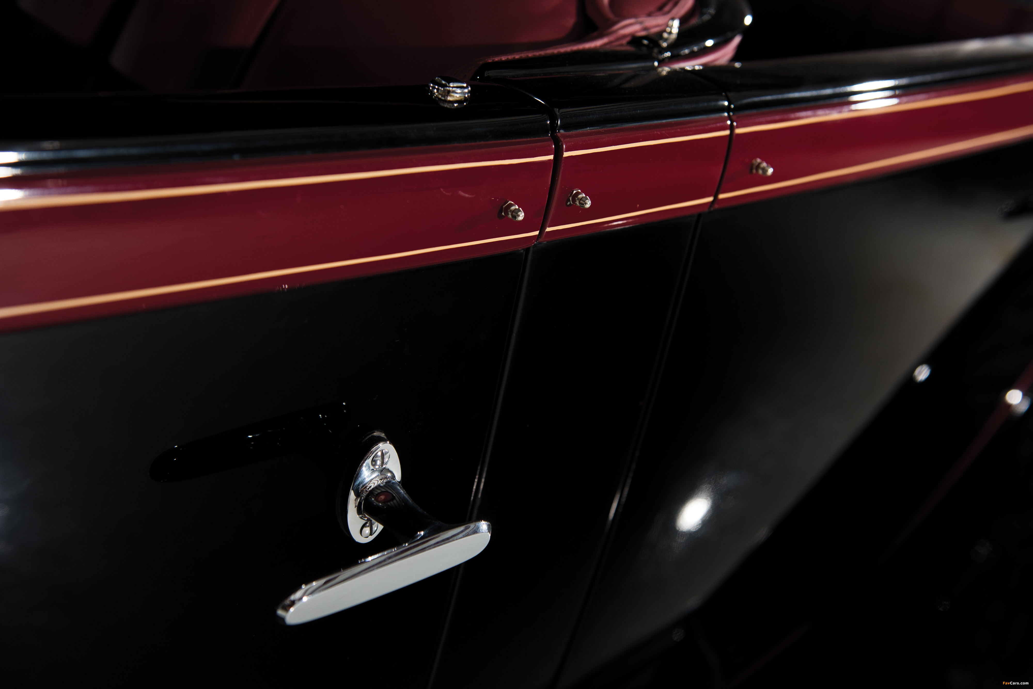Pictures of Packard Deluxe Eight Phaeton (903-511) 1932 (4000 x 2670)