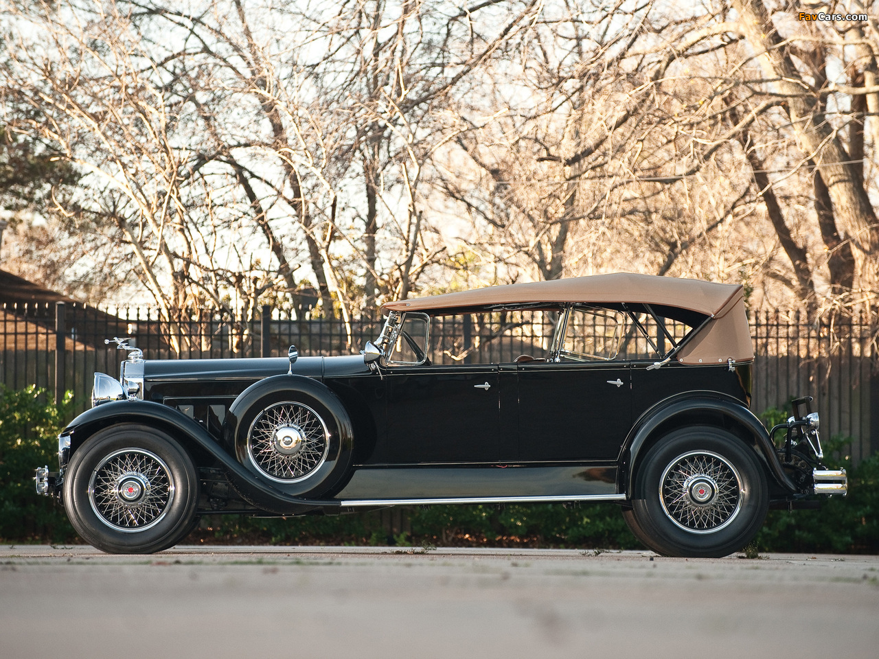 Packard Deluxe Eight Sport Phaeton 1930 wallpapers (1280 x 960)