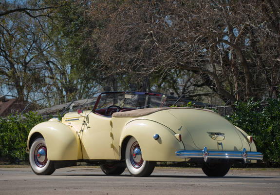 Packard Eight Convertible Victoria by Darrin 1939 photos