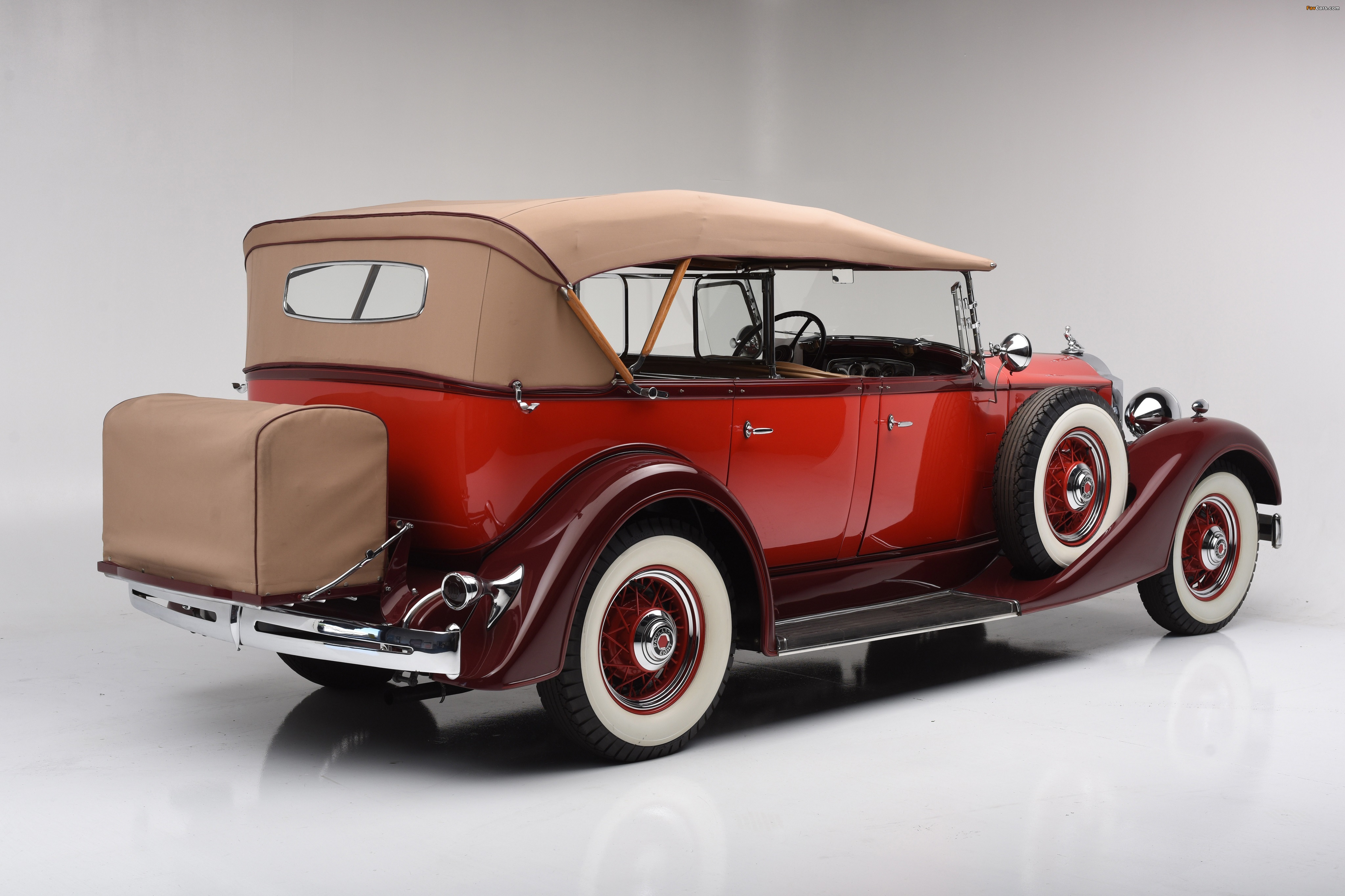 Photos of Packard Eight 7-passenger Touring (1101-710) 1933–34 (4096 x 2730)