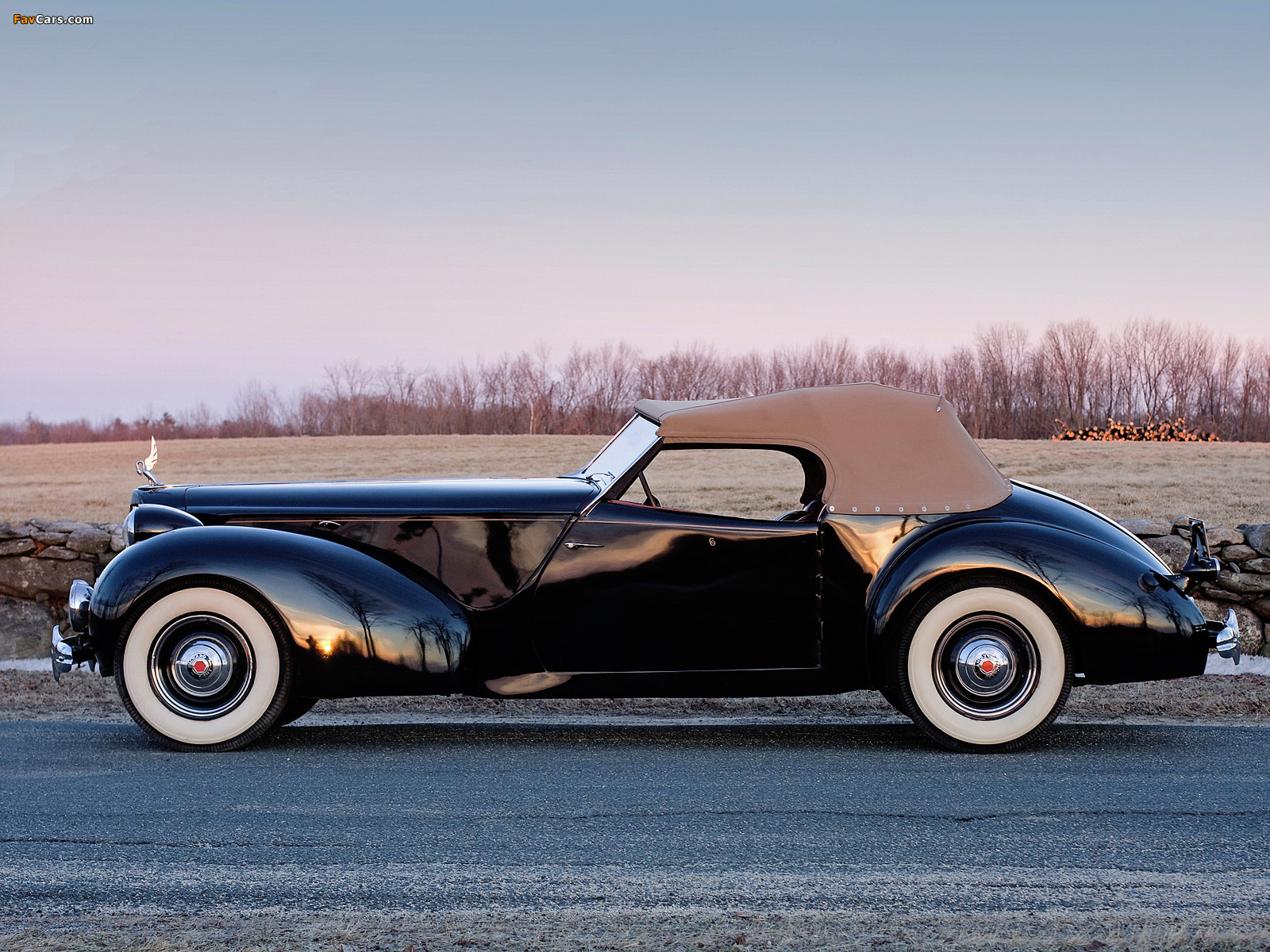 Photos of Packard Eight Convertible Victoria by Darrin 1938 (1600 x 1200)