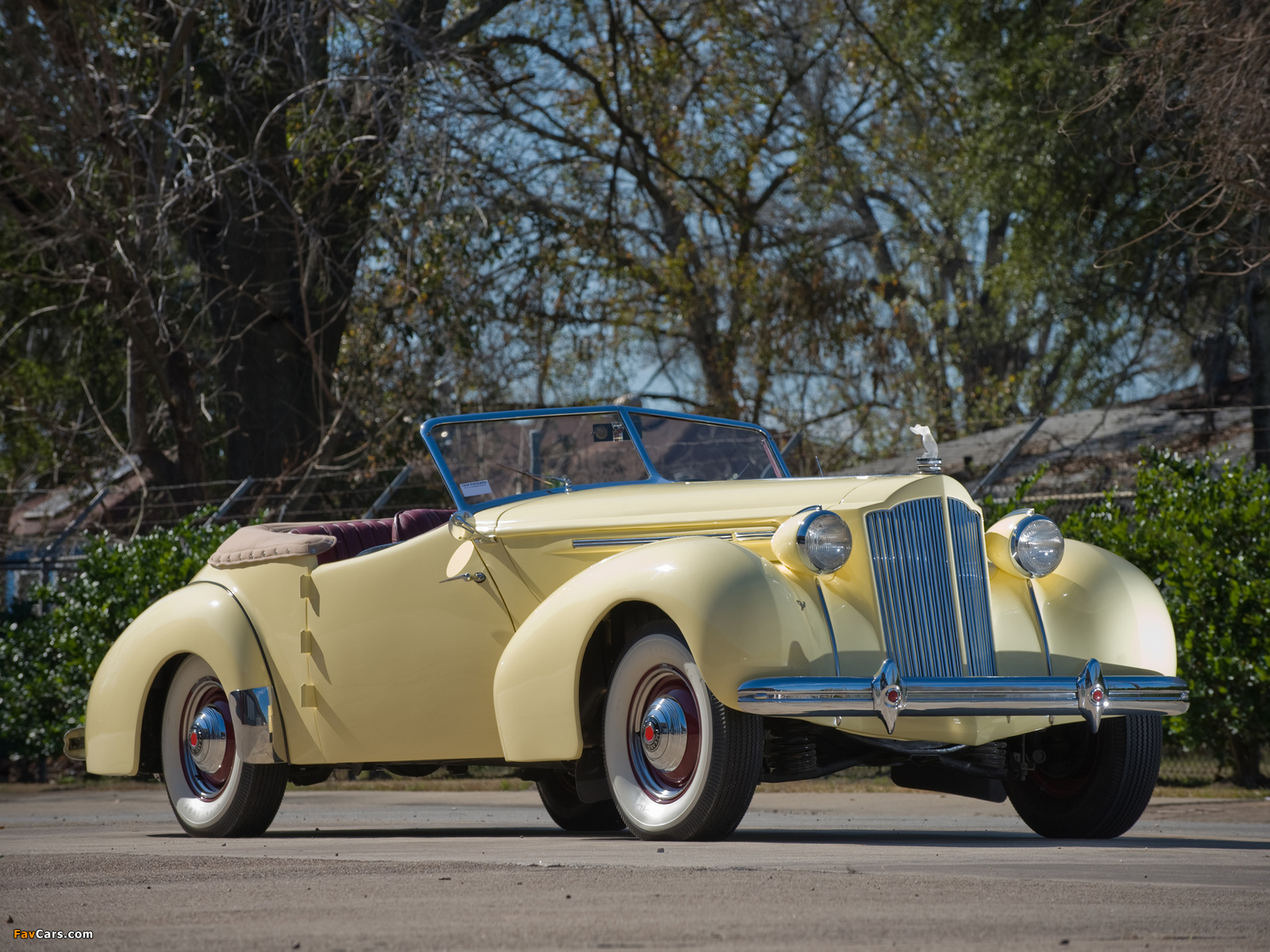 Pictures of Packard Eight Convertible Victoria by Darrin 1939 (1600 x 1200)