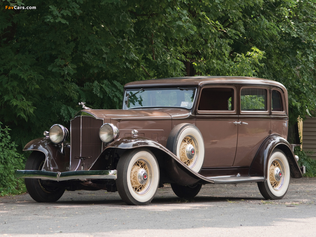 Images of Packard Light Eight Sedan (900-553) 1932 (1024 x 768)