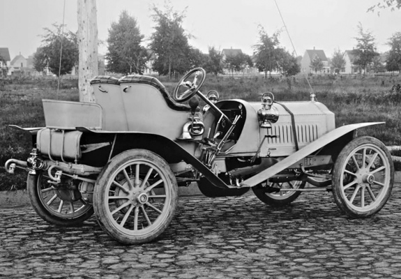 Pictures of Packard Model 30 Runabout 1907
